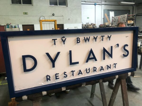 Cartel para restaurant dylan’s